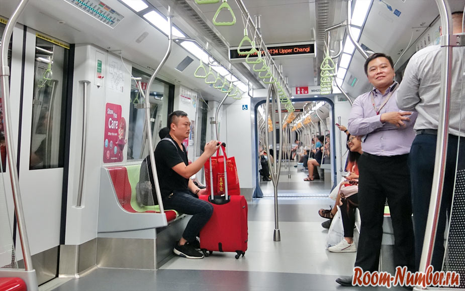 вагоны метро в сингапуре