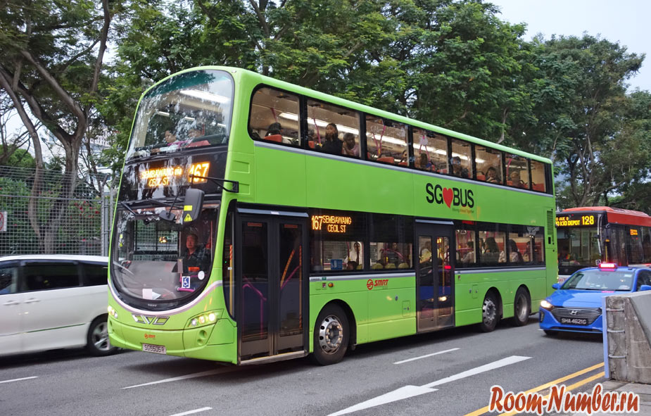 сингапурский двухэтажный автобус