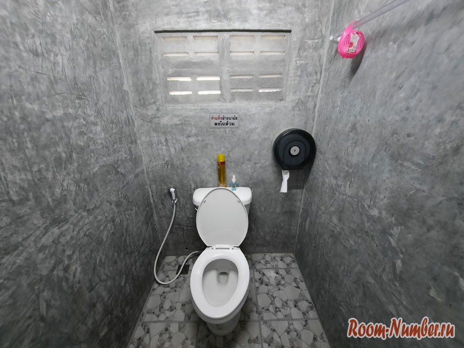 tualet-v-thailande-112