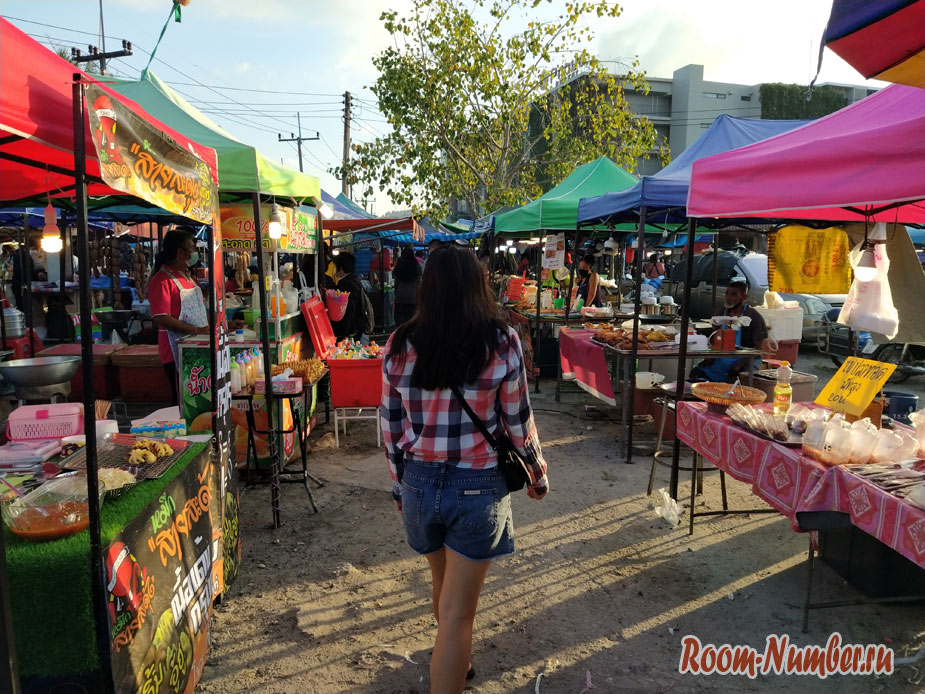 Вечерний рынок на Най Янге Nai Yang Fresh Market