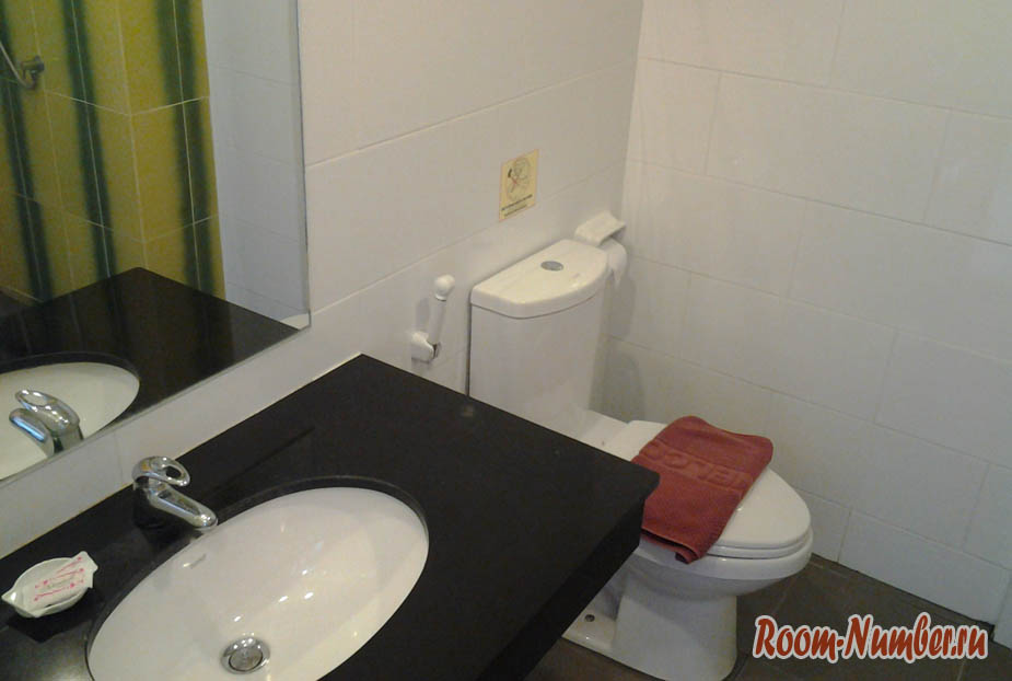 Ao Nang Miti Resort в Краби, туалет