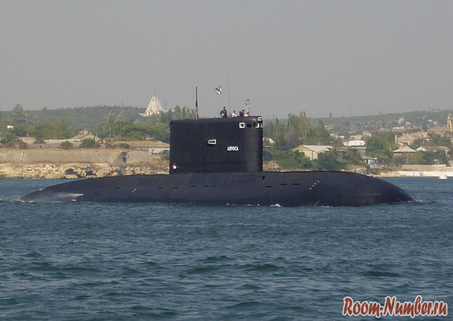 Подводная лодка в Севастополе