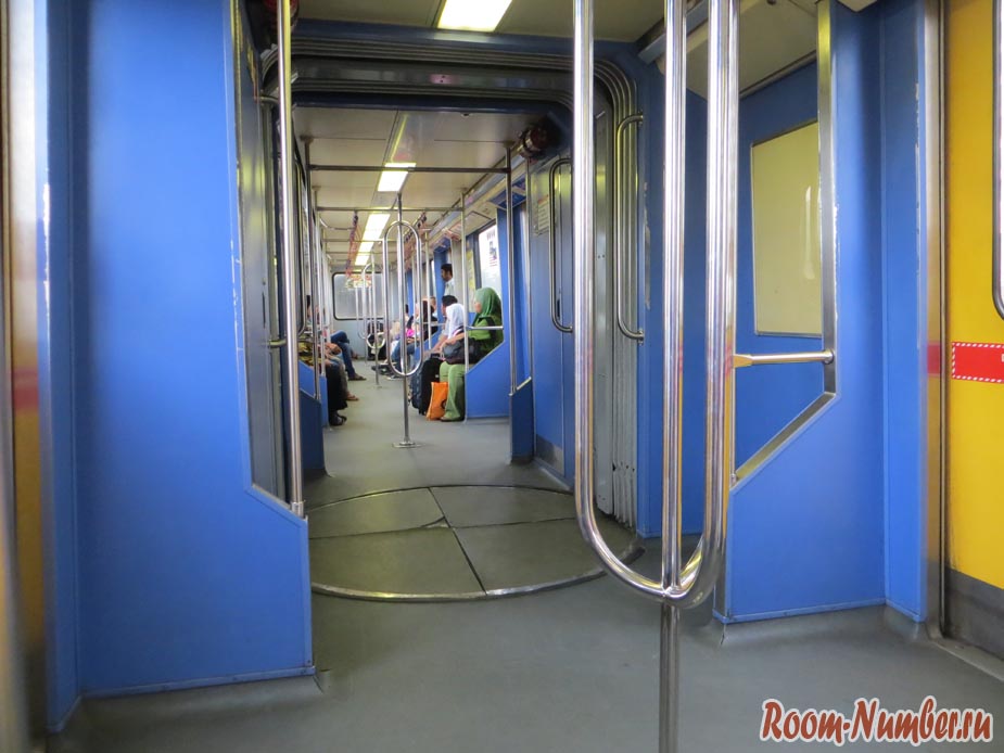 Выгон метро в Куала Лумпур