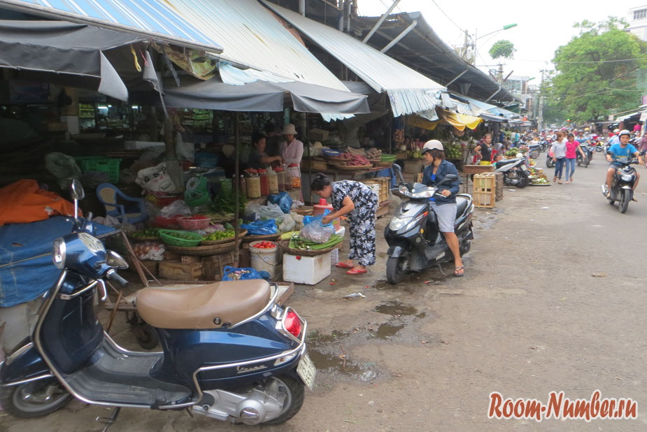 Рынок в Нячанге: Xom Moi Market