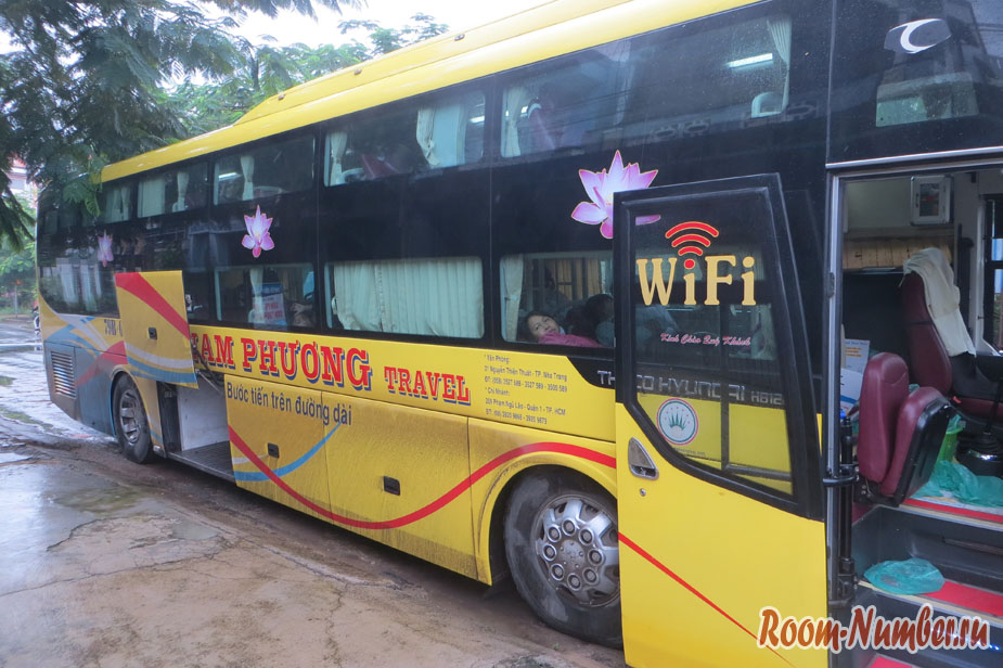 Переезд из Нячанга в Дананг на автобусе. Без приключений не обошлось