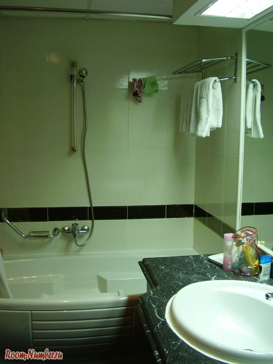 Голден 5 даймонд - фото ванной комнаты в отеле