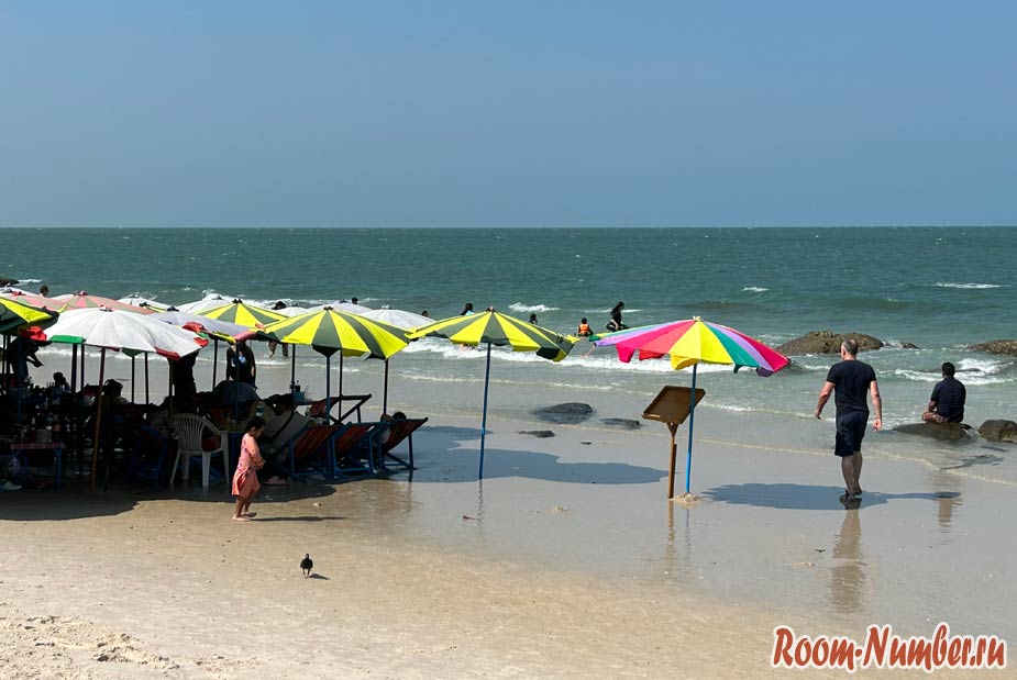 зонты на hua hin beach