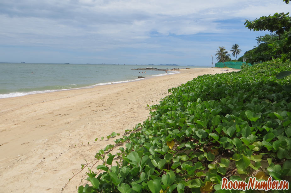 Bamboo-Beach-Pattaya-Naklua-05