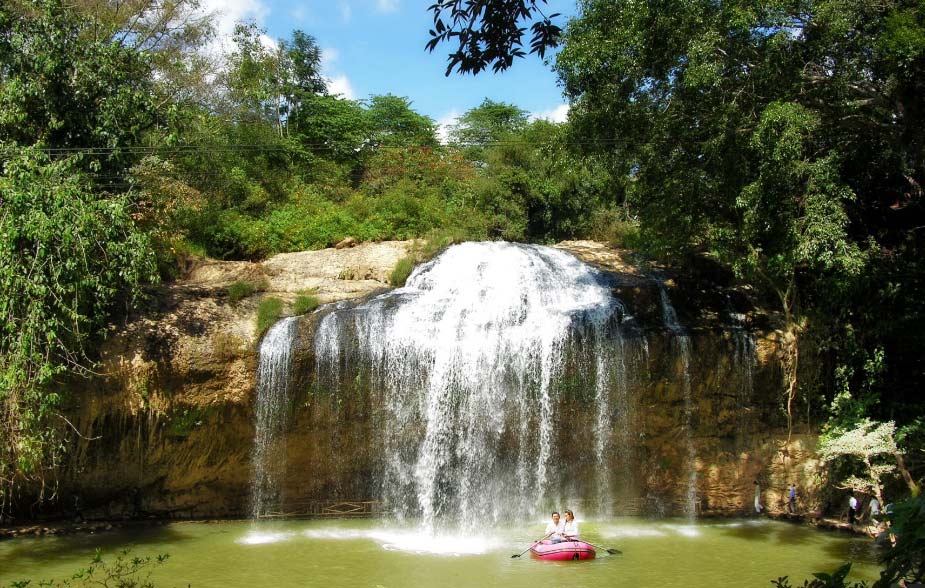 Водопад Пренн. Вьетнам, Далат. Посмотреть водопад и покататься на слоне