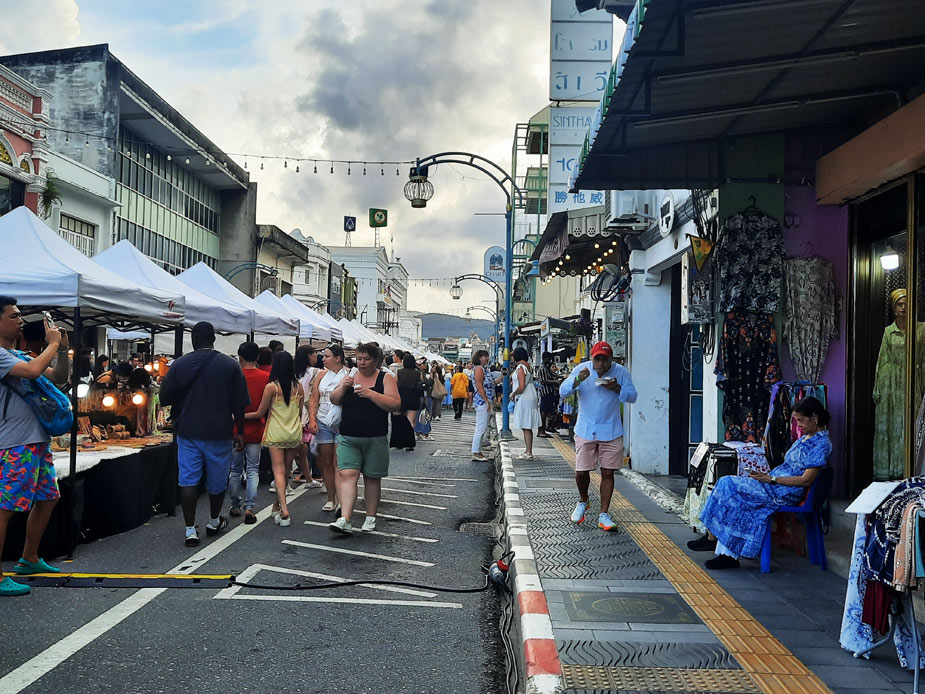 lard-yai-na-phukete-3