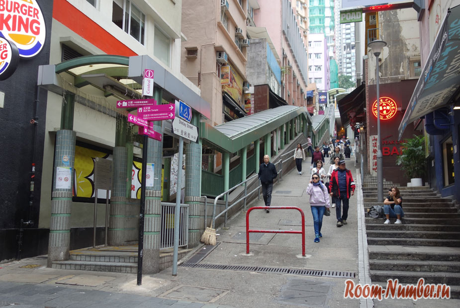 Самый длинный эскалатор в мире и район Soho в Гонконге