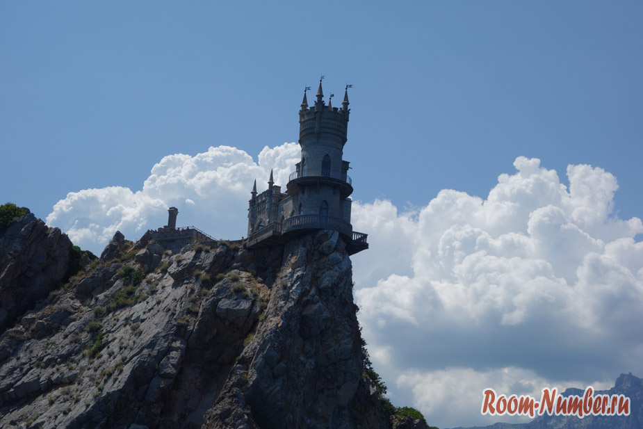 Ласточкино гнездо: самая узнаваемая достопримечательность Крыма