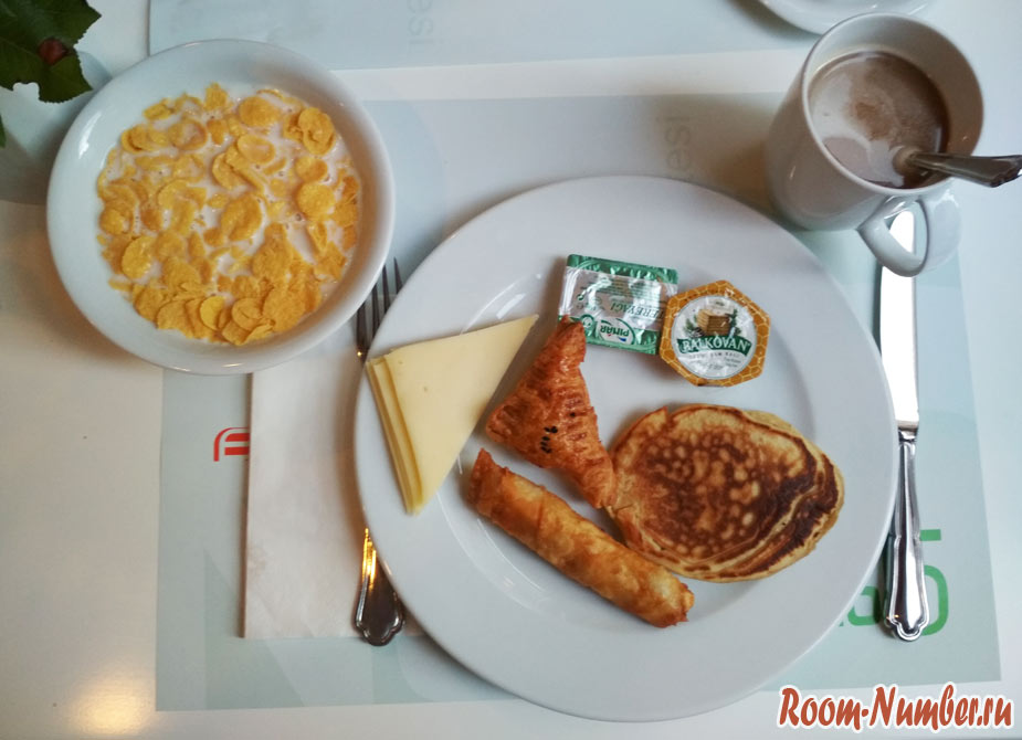 beyond-hotel-breakfast