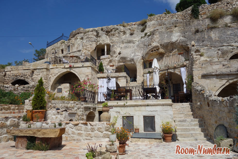 Наш отель в пещере The Cappadocia Hotel