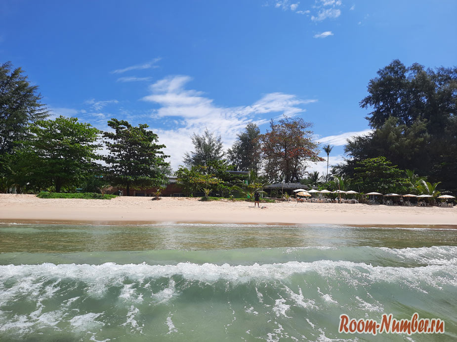 plazh-Naiyang-phuket-19