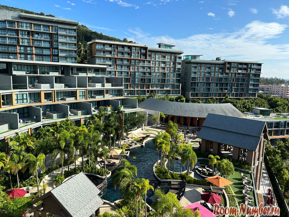 Mida Grande Resort Phuket — новый отель с 6 бассейнами на пляже Сурин