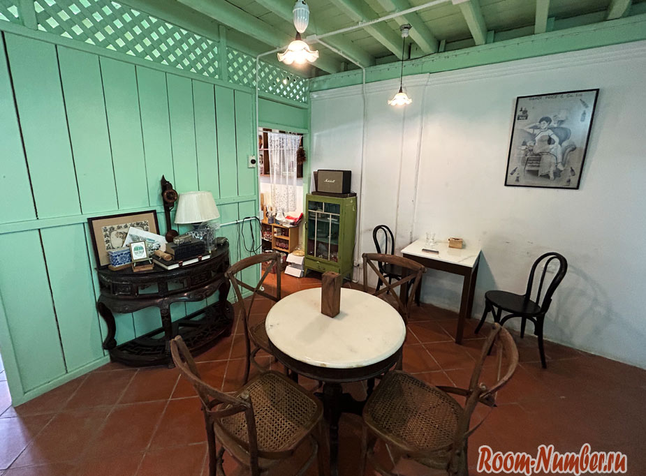 Кофейня в старинном стиле на Пхукете: China Kathu Cafe and Gallery