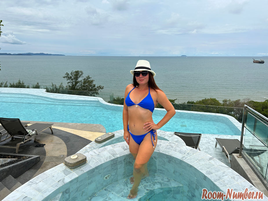 Bayphere hotel Pattaya – отель с бассейном на первой линии пляжа Наджомтьен