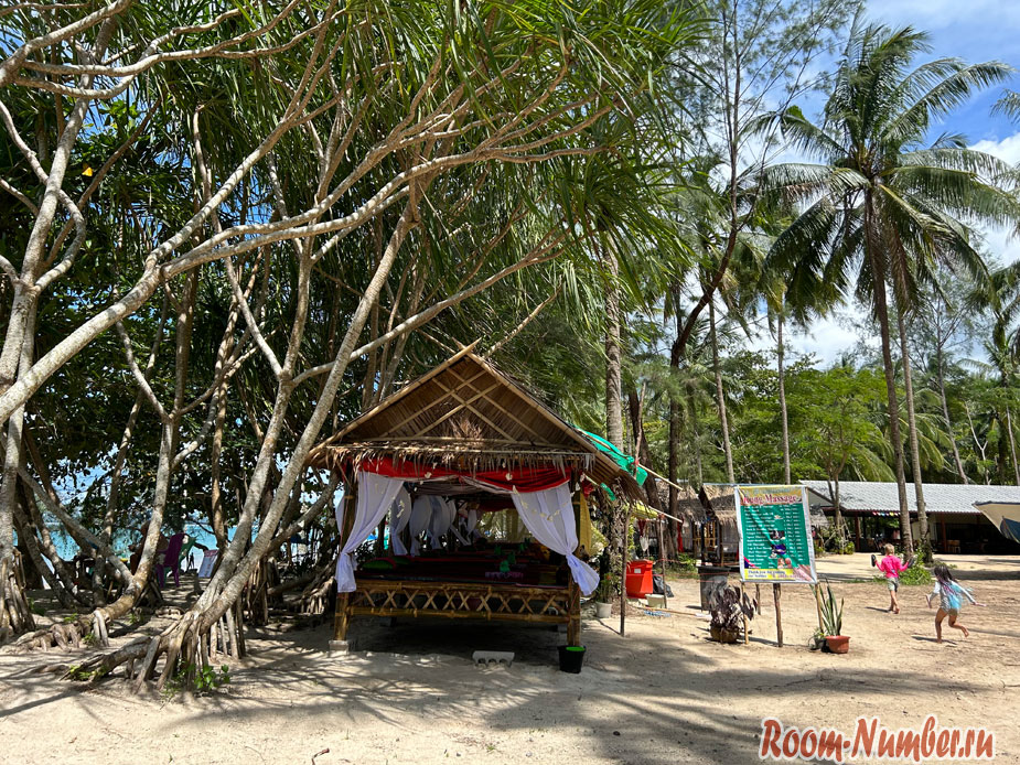 coconut-beach-khao-lak-2
