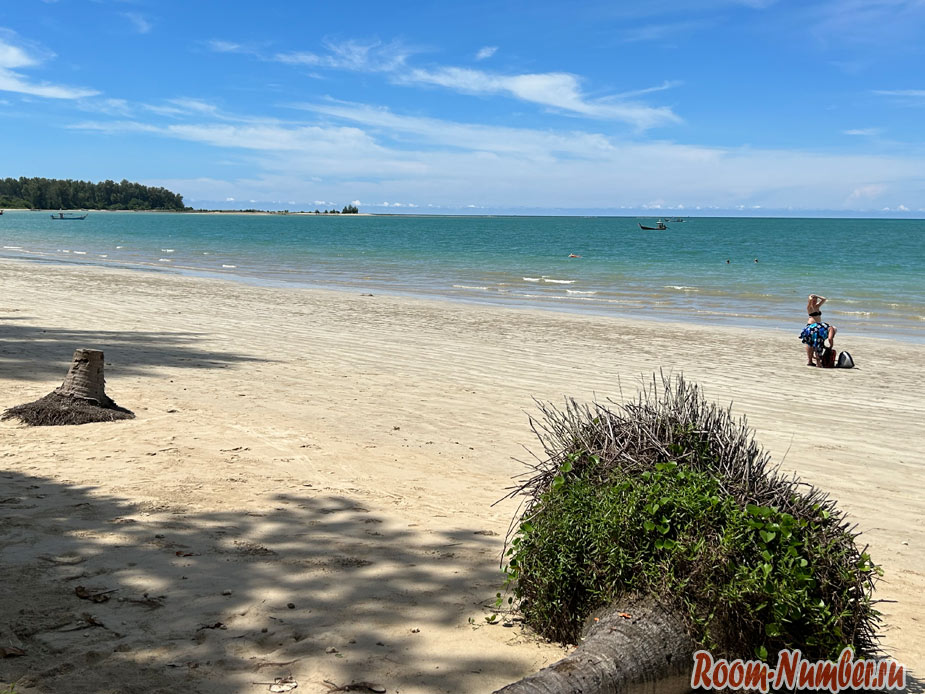 coconut-beach-khao-lak-4