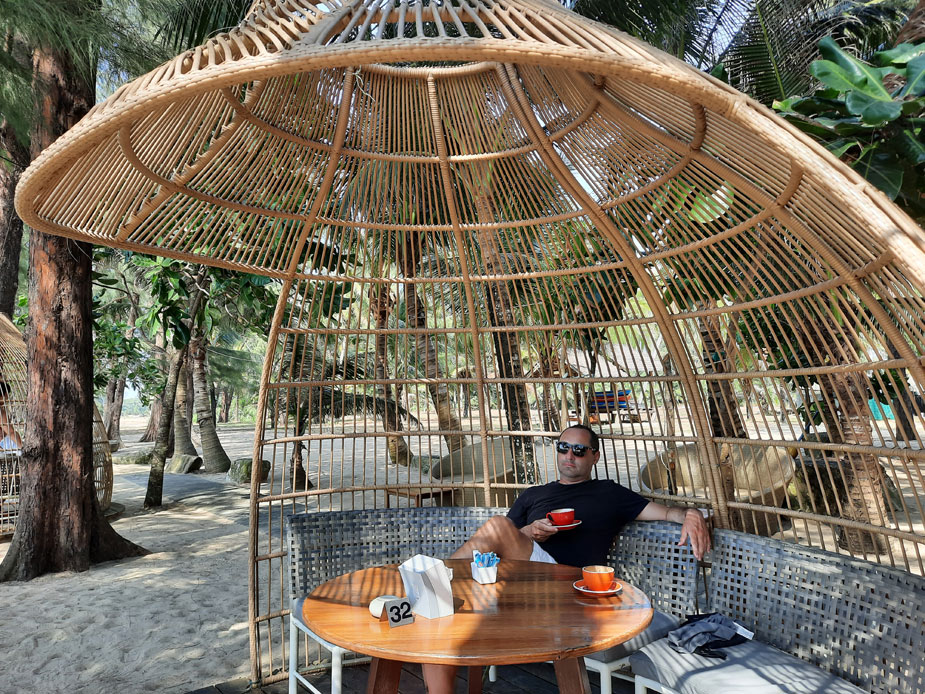 the-sea-light-cafe-5