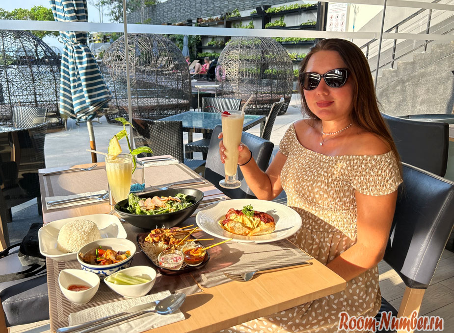 Golden-Tulip-Pattaya-Beach-Resort-obzor-9