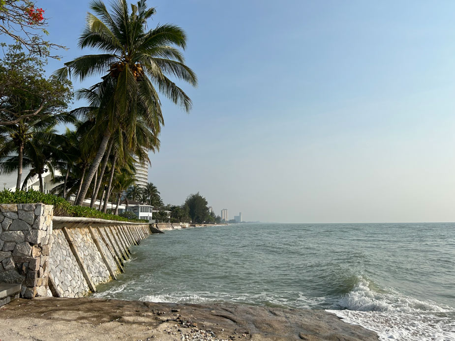 the-regent-chaam-resort-7