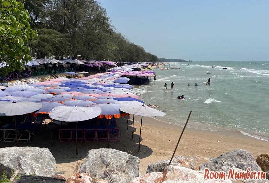 Ча Ам – пляж возле Хуа Хина, похожий на Паттайю