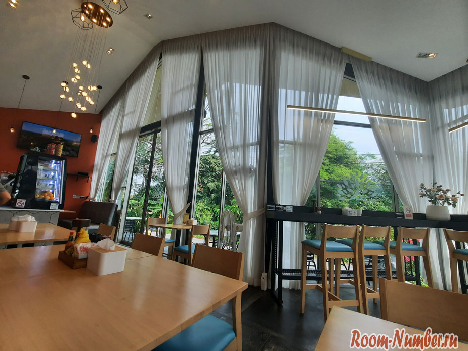 Grandview-cafe-phuket-1