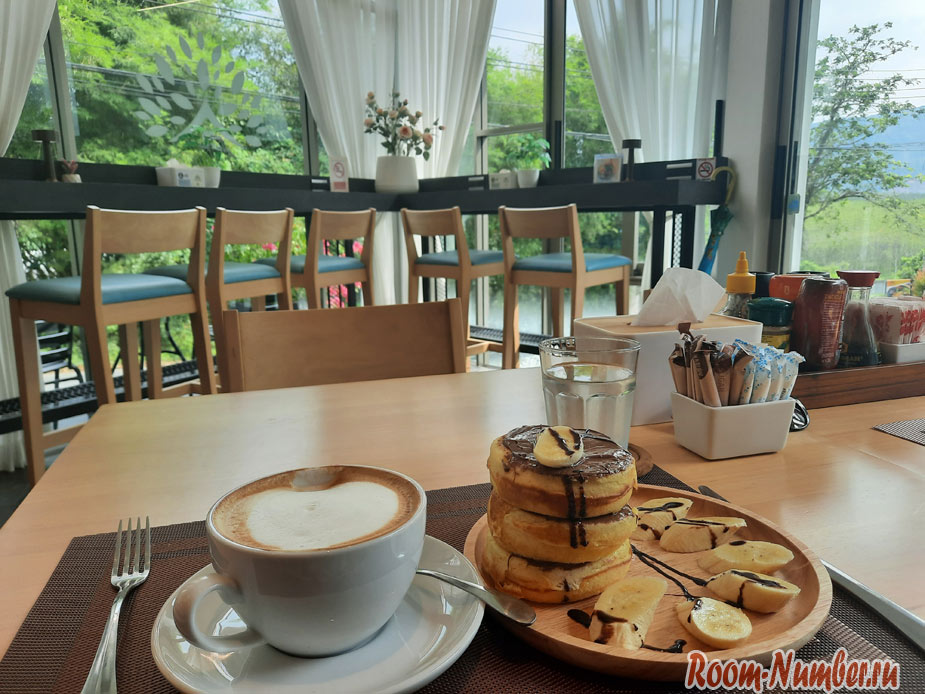 Grandview-cafe-phuket-2