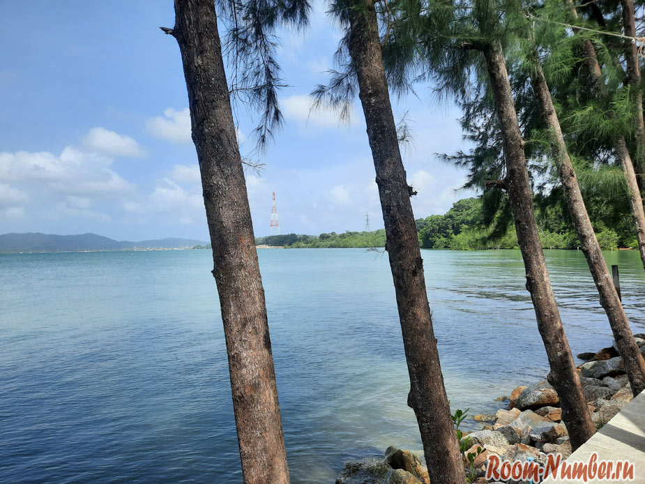 playyard-cafe-phuket-13