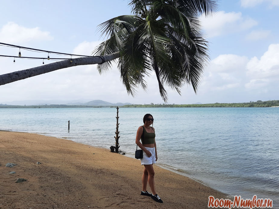 playyard-cafe-phuket-14