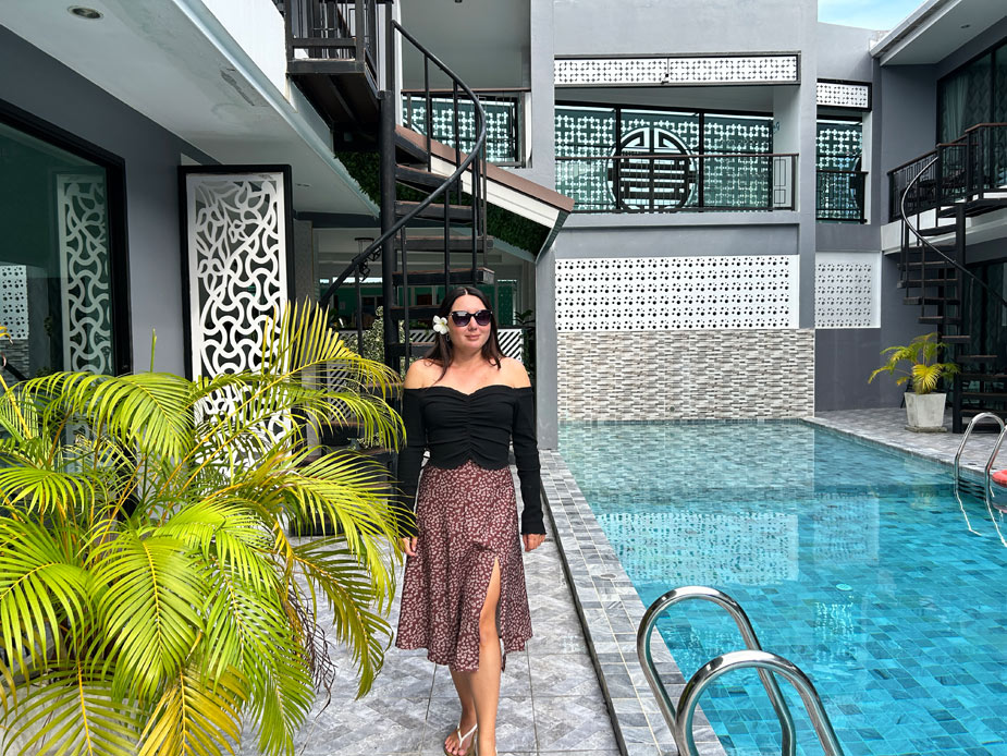 Otziv-Chanakarn-Pool-Access-Rawai-18
