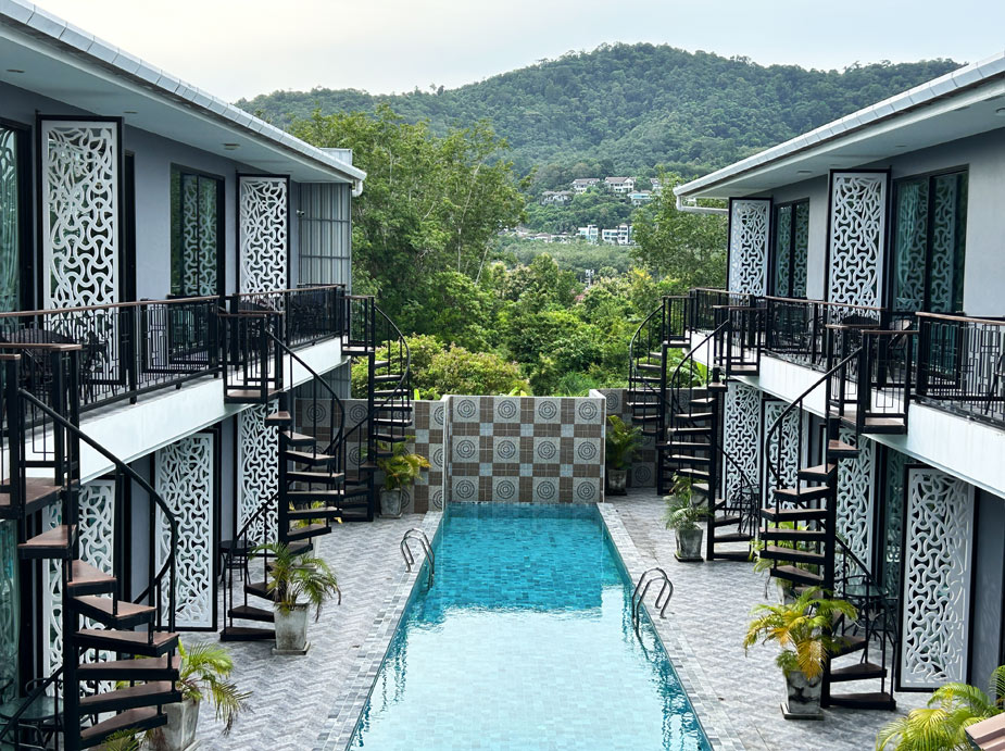 Otziv-Chanakarn-Pool-Access-Rawai-21