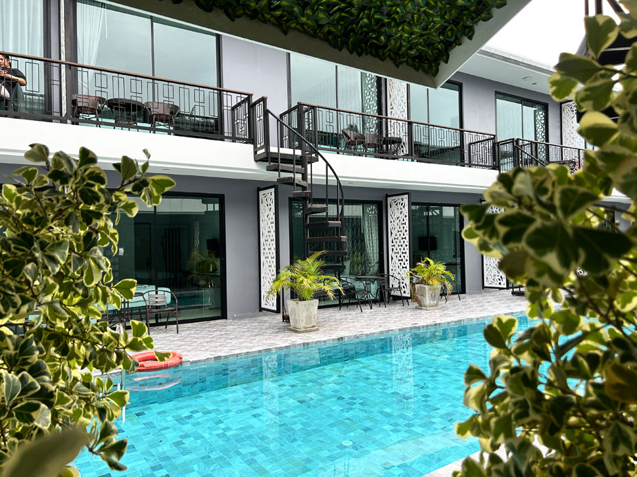 Otziv-Chanakarn-Pool-Access-Rawai-8