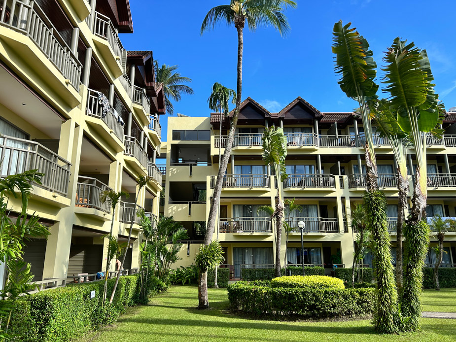 Marriot-Phuket-MerlinBeach-Resort-11