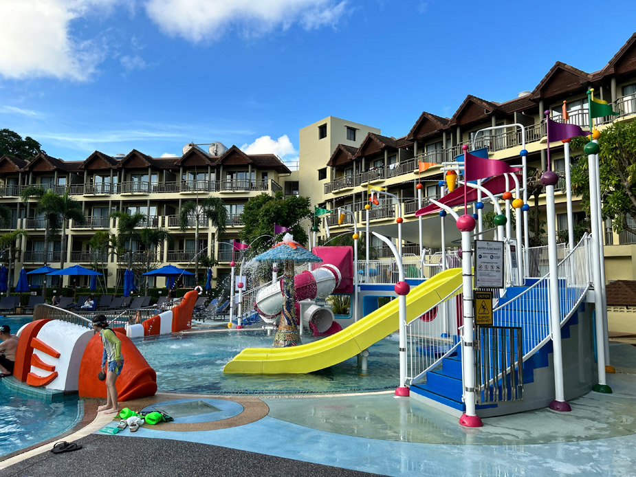 Marriot-Phuket-MerlinBeach-Resort-28