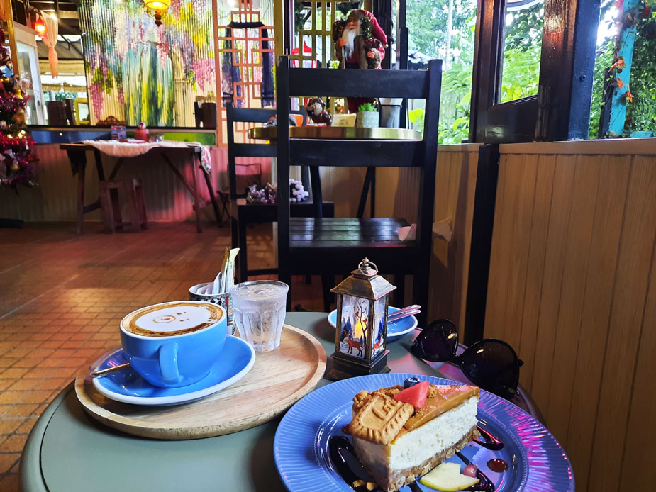 nuatone-cafe-s-vodopadom-6