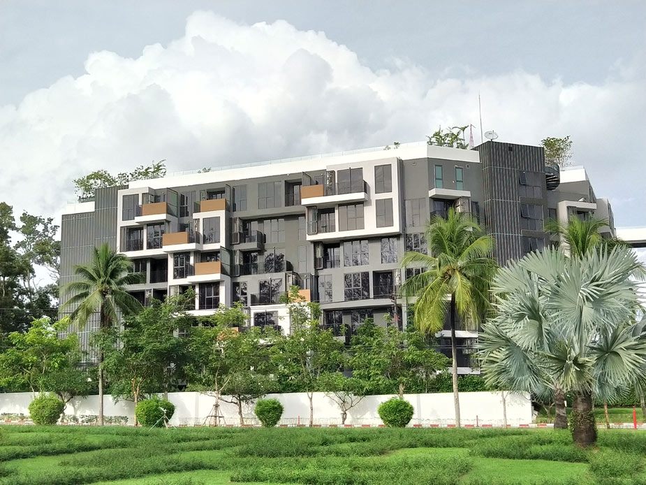 park-and-rayon-laguna-7