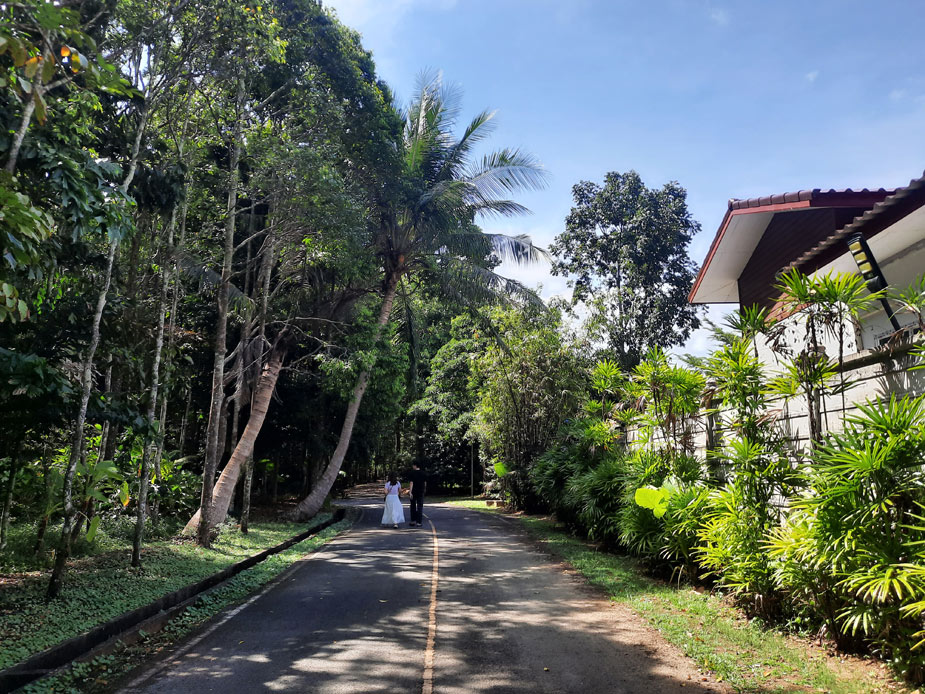 xram-i-ozero-na-maikhao-12