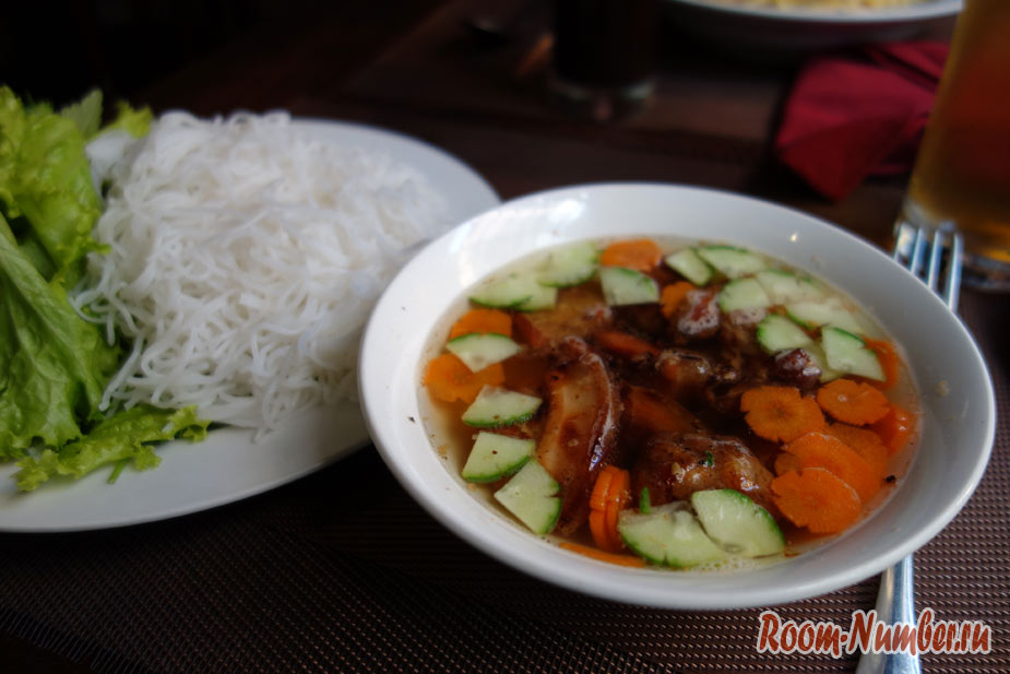 eda-v-xanoe-gde-poest-v-kafe-2